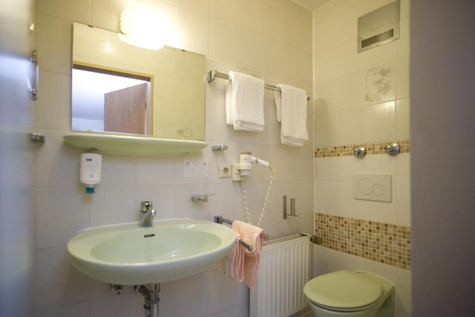 Hotel Flora 3*